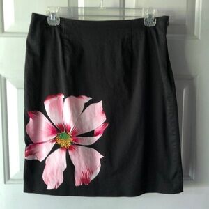 Black cotton/spandex blend skirt with side zipper
